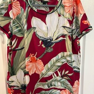 Ann Taylor Red Tropical Floral Short Sleeve Blouse NWT